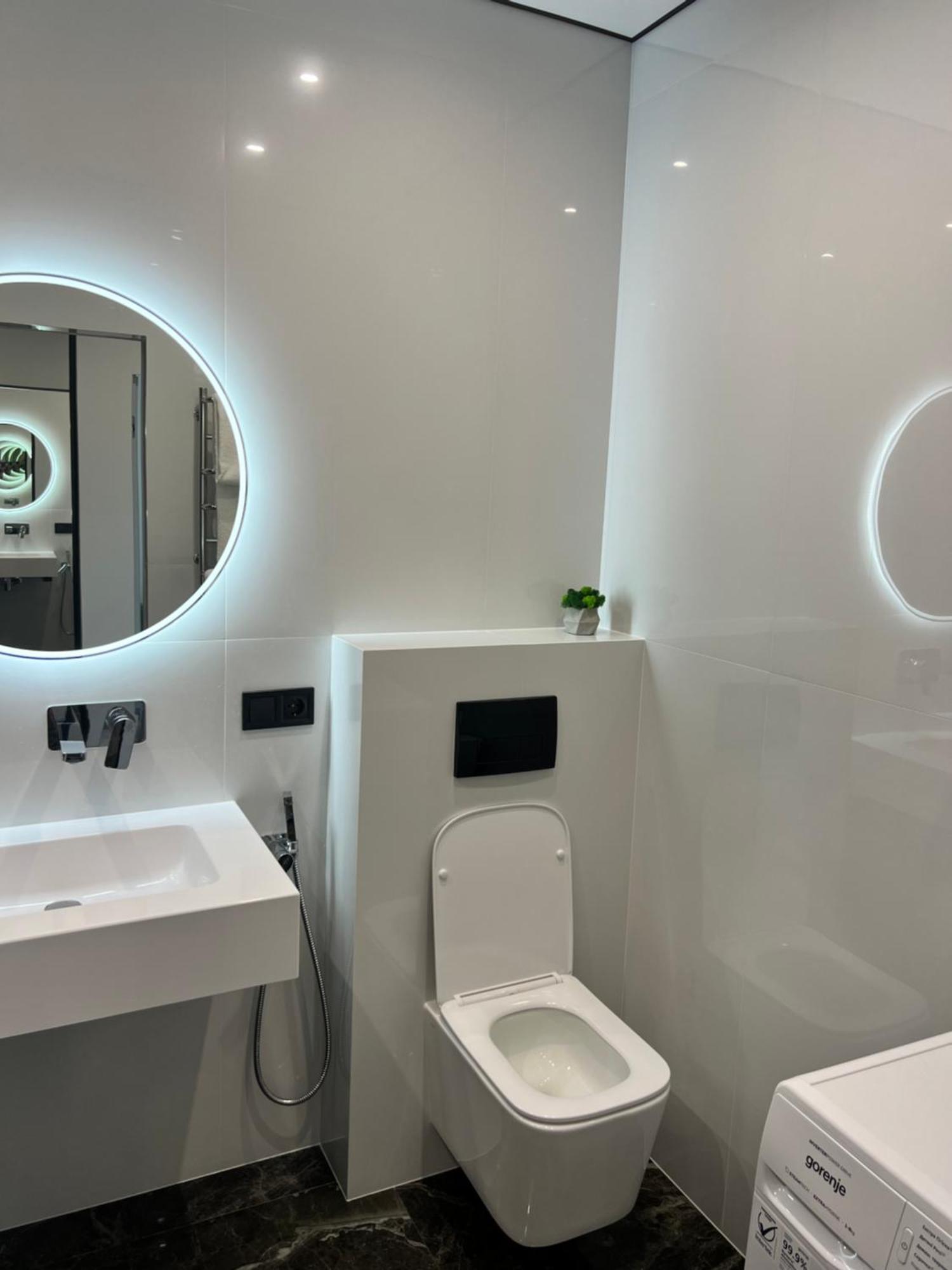 Люкс Апартаменти В Жкарена Та Жк Great House Rivne Exteriér fotografie